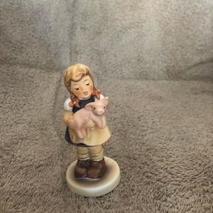 Women’s Classic Hummel Figurine